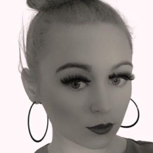 Meet your Posher, Kiely